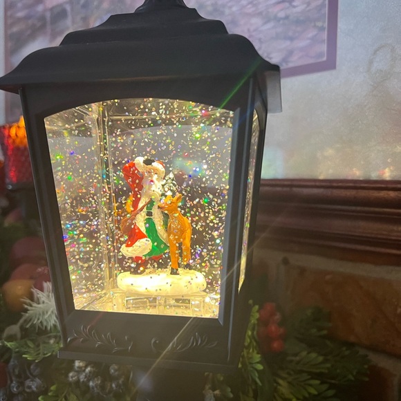 ❤️Merry Christmas Santa Clause Snow Globe Musical Lantern - Picture 4 of 5